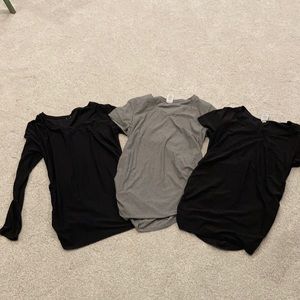 Time and Tru Maternity Top Lot